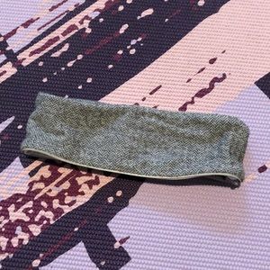 Lululemon ear warmer headband